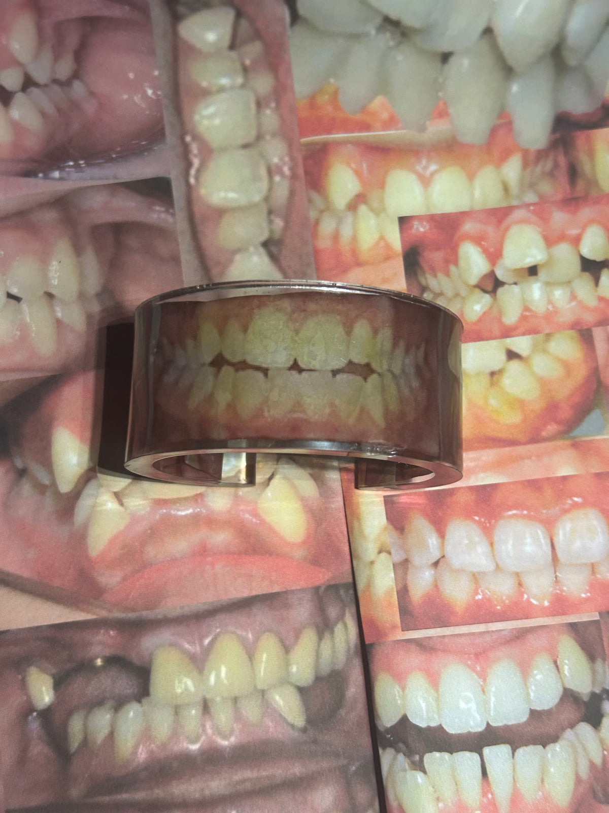 Teeth bangle