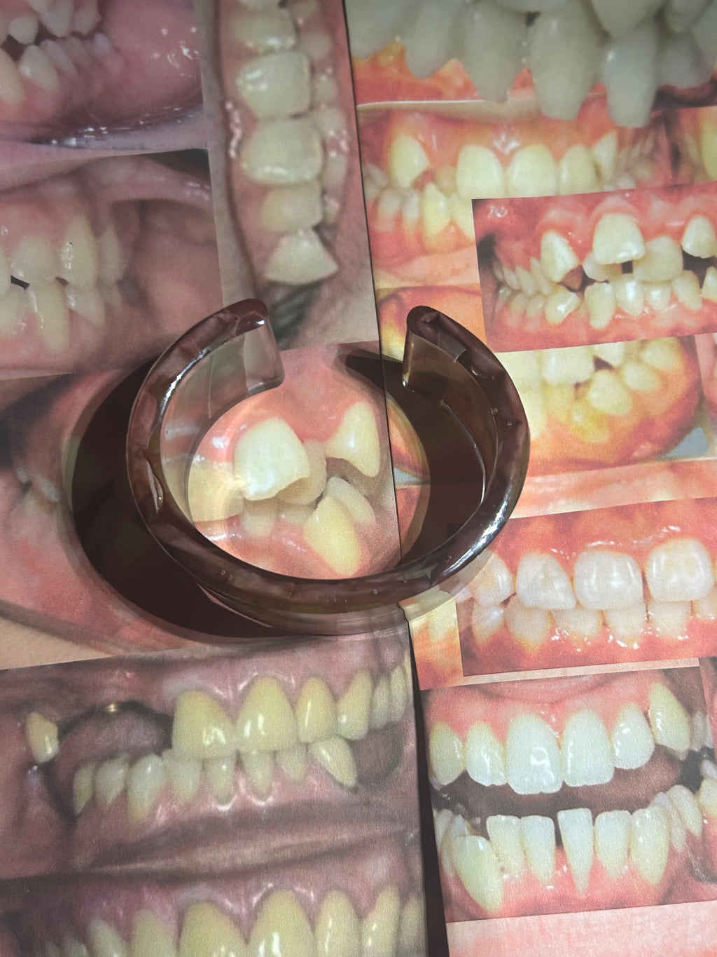 Teeth bangle